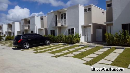 Casa Tipo Duplex Con 3 Hab. En Residencial Con Piscina,.Colinas del Viento