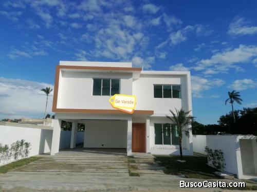 CASA AMPLIA DE VENTA EN SANTIAGO DE LOS CABALLEROS