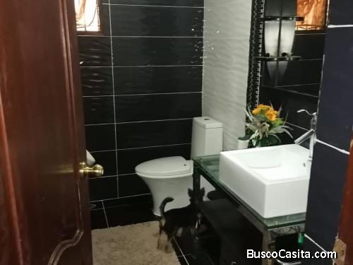 VENDO CASA EN ALMA ROSA II