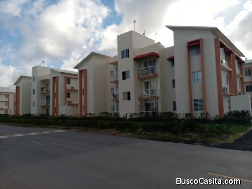 Bonito Apartamento Semi-nuevo De 3 Hab., Ciudad Cayenas, Bavaro
