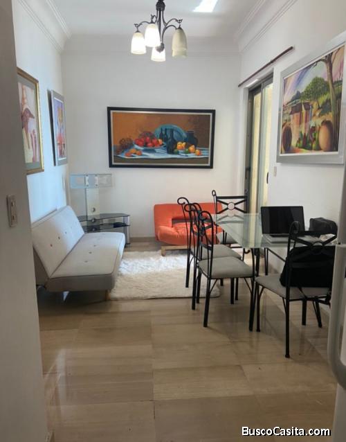 SE ALQUILA COMODO APARTAMENTO AMUEBLADO