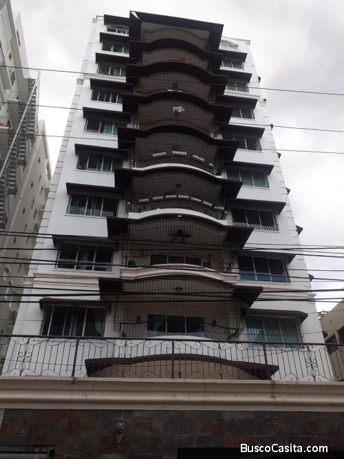 APARTAMENTO DE 467 METROS DE VENTA EN SANTO DOMINGO 