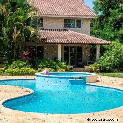 Alquilo Villa en Juan Dolio