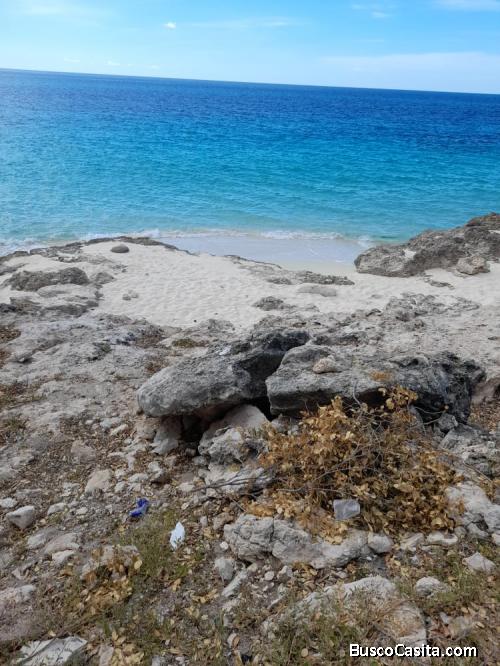 TERRENO CON PLAYA DE VENTA EN PEDERNALES