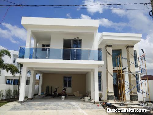 CASA CON PATIO DE VENTA EN SANTIAGO