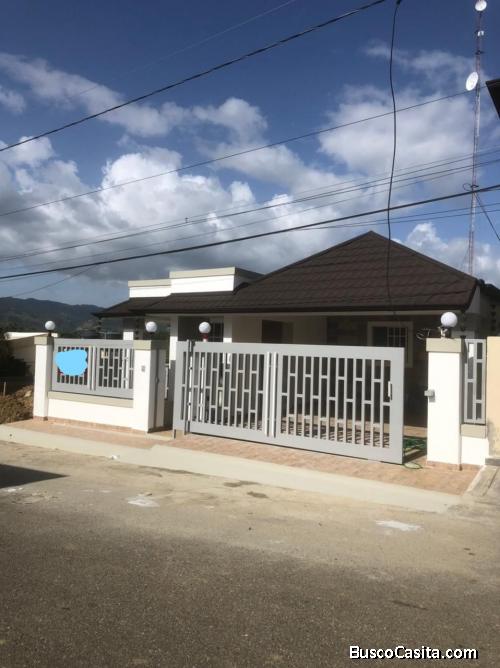 CASA DE VENTA EN SANTIAGO DE LOS CABALLEROS