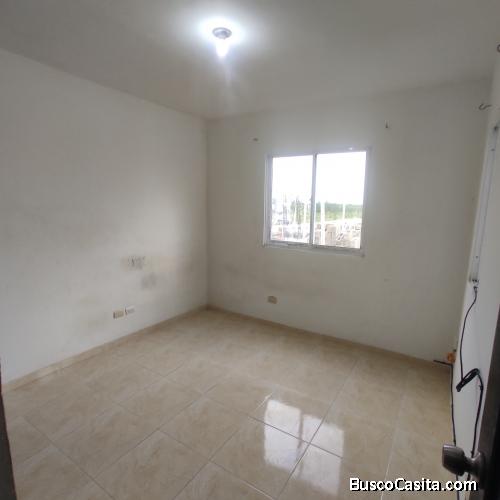 ALQUILO HABITACIÓN SIN AMOBLAR EN APARTAMENTO COMPARTIDO A MUJER SOLTERA SIN HIJOS EN PUEBLO BAVARO.