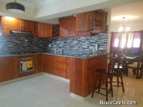 Vendo Hermoso Apartamento En El Millón, En Edificio Clásico De 4 Niveles.