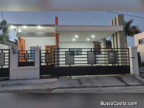 Casa familiar en Urbanizacion Cerro Verde