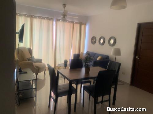Apartamento en Alquiler amueblado en Gazcue 