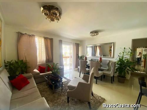 Vendo Excelente Apto de 220 Mts.2 en Villa Aura,  con Terraza Privada en el Techo