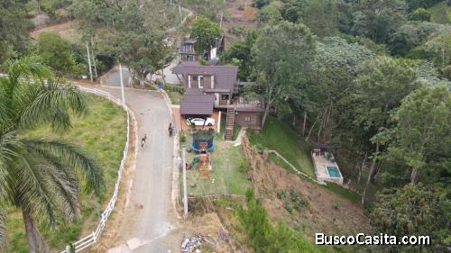 VILLA DE VENTA EN SAN JOSÉ DE OCOA