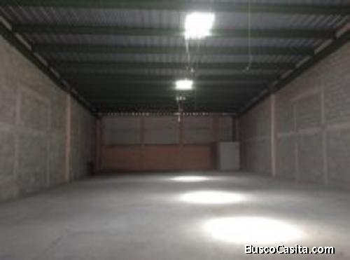 Arriendo Nave de 400 m2 próximo Autopista Duarte