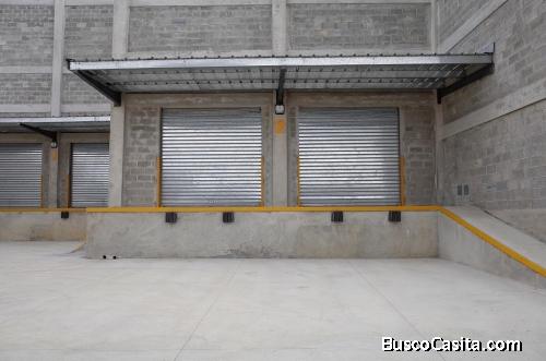 Alquilo Nave de 664 m2 en Manoguayabo