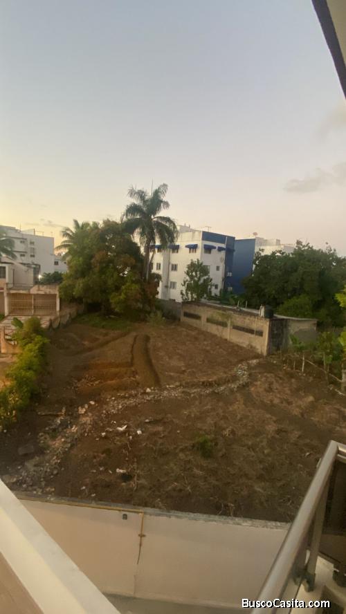 TERRENO DE 766 METROS DE VENTA EN SANTO DOMINGO NORTE