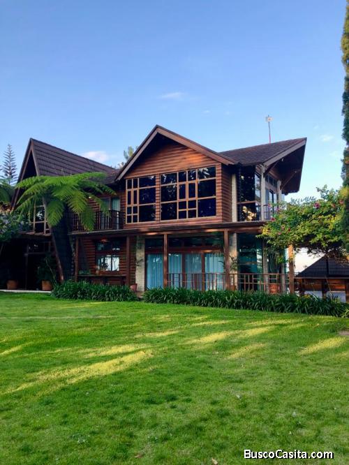 VILLA CON AMPLIO TERRENO DE VENTA EN JARABACOA en República Dominicana