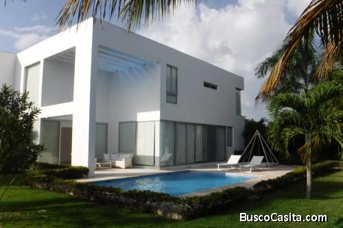 VILLA MAGNA EN EL RESIDENCIAL PITCH & PUTT
