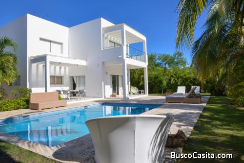 VILLA EN EL RESIDENCIAL BAHÍA