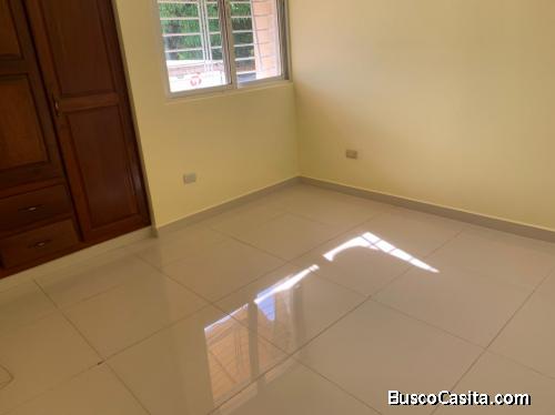 ALQUILER DE APARTAMENTO EN ARROYO HONDO ll