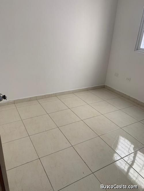 Alquilo apartamento en la carretera de San Isidro