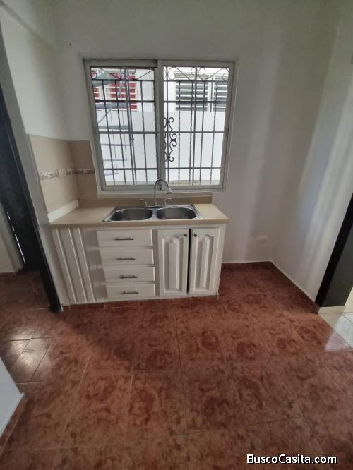 Alquilo apartamento  en Bella Vista,