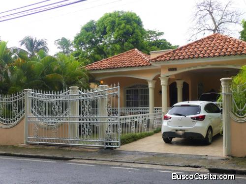 CASA ECONOMICA DE VENTA EN BONAO