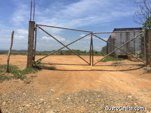 MUY BUENA  FINCA DE 160 TAREAS A ORILLA DE CARRETERA EN DON JUAN, MONTE PLATA