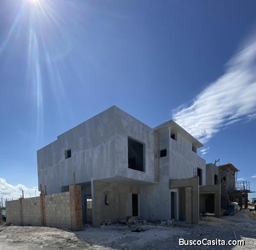 Villa duplex con piscina en venta en  Punta Cana