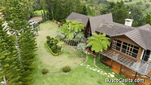 VILLA DE LUJO DE VENTA EN JARABACOA