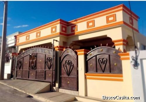 Venta De Casa Residencial   En Los Reyes , Santiago 