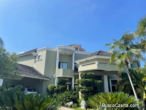 Venta De Casa En Las Carmelitas, Santiago