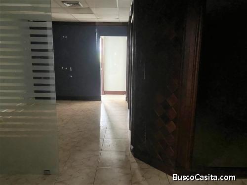 Local En Alquiler En Plaza Comercial, Los Jardines 
