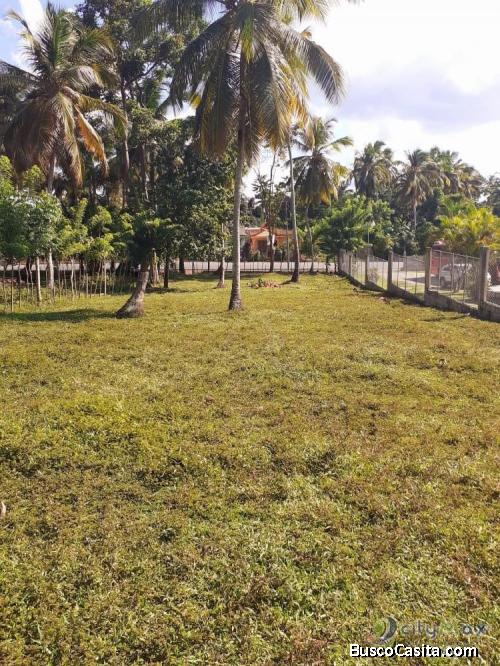 Espacioso Terreno Residencial En Venta En Samaná