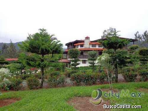 Casa De Campo En Venta En Jarabacoa La Vega