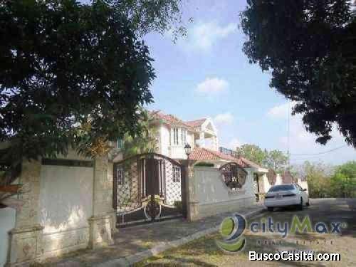 Casa En Venta Y Renta Amueblada En La Autopista Duarte Santiago