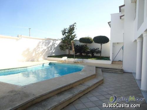 Hermosa Casa En Venta Urbanización Thomen  Santiago