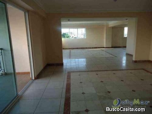 En Venta Apartamento En Bella Vista, Clásico Y Amplio