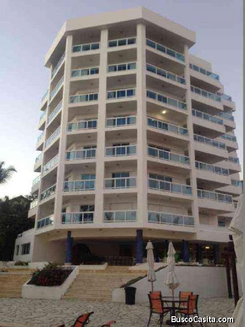 Apartamento En Venta  Juan Dolio, Frente A La Playa