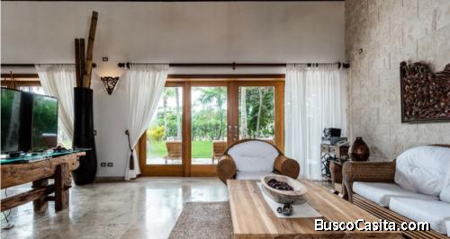  Villa En Venta Con Amueblado De Lujo  En Cap Cana 