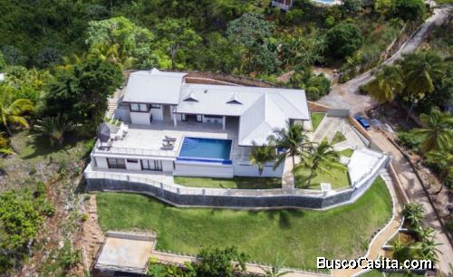 Villa En Venta  En Las Terrenas En Playa Coson