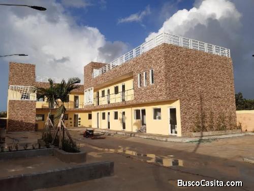 Rento Local Comercial Céntrico En Bavaropunta Cana 