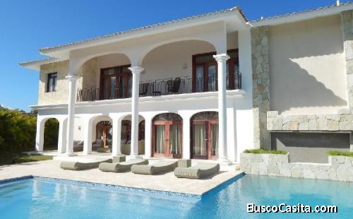 Venta De Villa Amueblada Con Piscina En Punta Cana