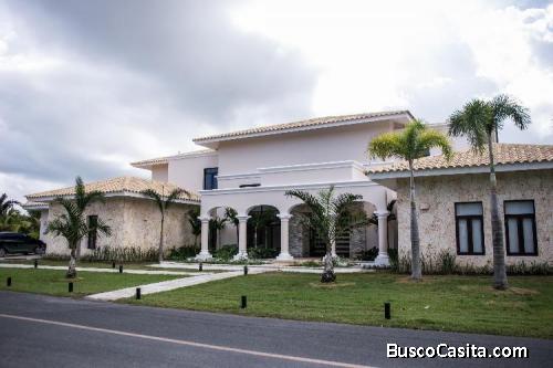 Vendo Lujosa Villa Amueblada En Punta Cana