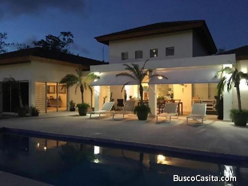 Vendo Villa En Punta Cana Cerca De La Playa