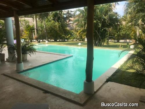 Villa Amueblada En Alquiler En Los Nomadas Las Terrenas