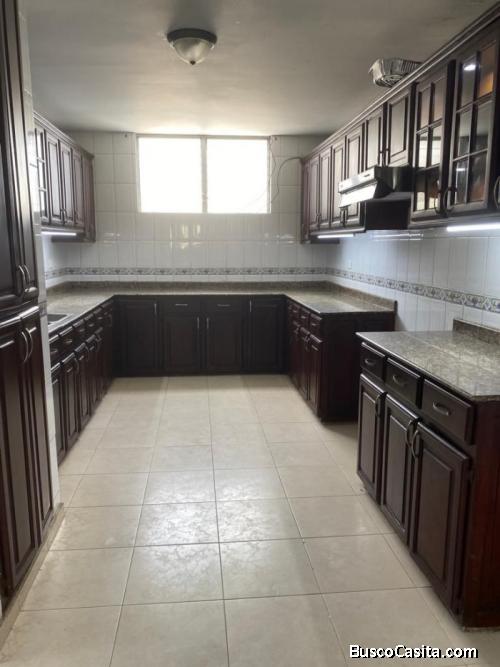 Apartamento En Alquiler  En Evaristo Morales 