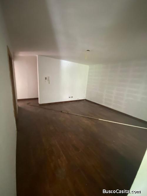 Vendo Casa En Arroyo Hondo  Segundo; Idi: 136543