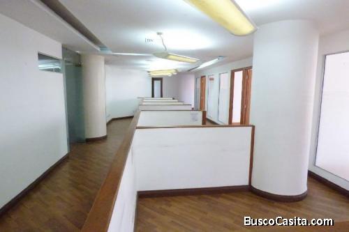 Local Amplio De 435 Mt2 De Oficinas Corporativa En Naco