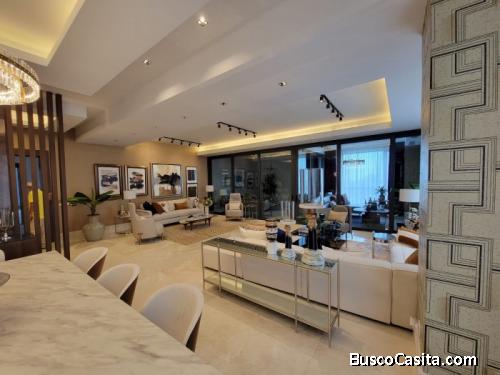 Apartamento En Venta Con Amplia Terraza En La Anacaona 