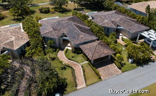 Vendo Villa En Punta Cana Lista Para Entrega